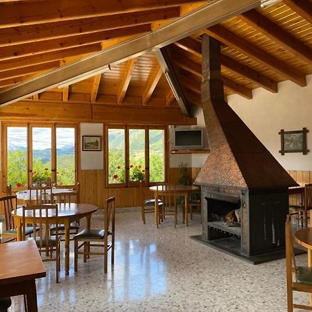 Hostal Alt Llobregat Castellar De N'Hug Buitenkant foto